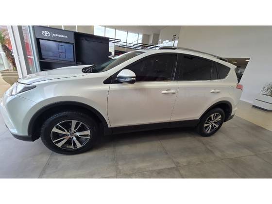 TOYOTA RAV4 2.0 TOP 4X2 16V GASOLINA 4P AUTOMÁTICO